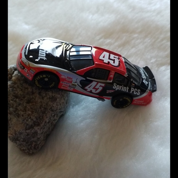 Mattel Matchbox Vintage #45 Kyle Petty Sprint NASCAR 1:64 Race Car Dodge Intrepi - Picture 1 of 11